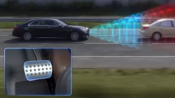 Toate mașinile noi din UE vor avea sistem de frânare autonom