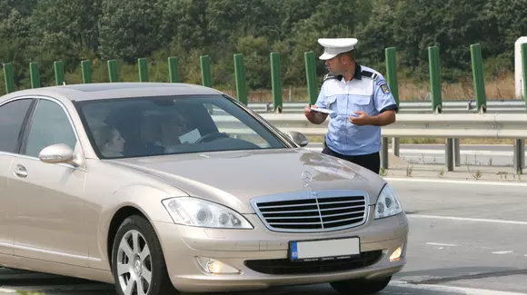 Parlamentarii vor să ne ajute să contestăm amenzile de circulație
