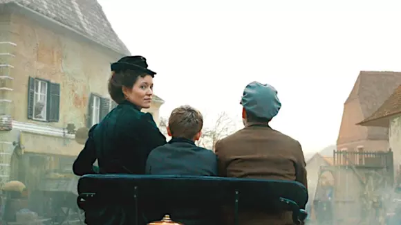 Noua reclamă Mercedes-Benz, filmată în România, merită transformată în film