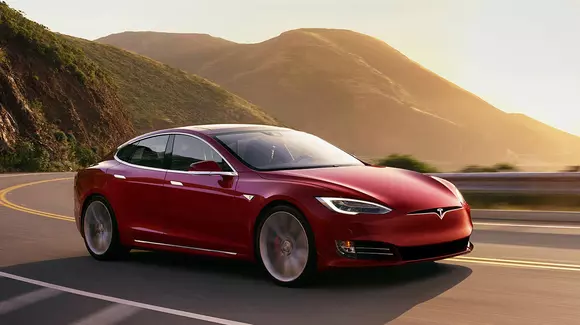 Modelele Tesla pot fi comandate oficial în România