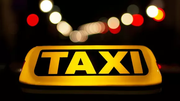 Taximetriștii vor putea conduce mașini cu până la 9 locuri