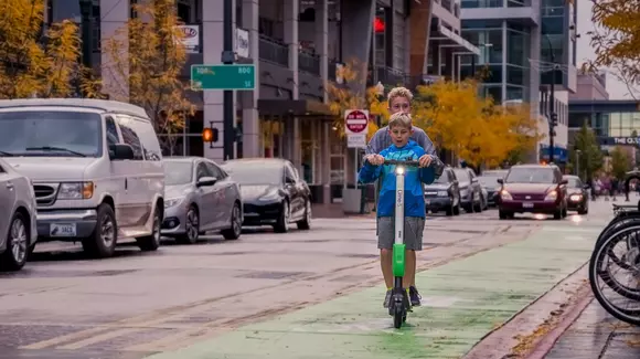 Țara în care trotinetele electrice au voie să circule pe șosea