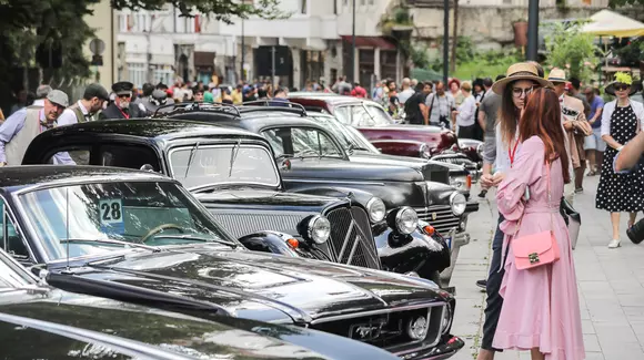 Concursul de Eleganţă Sinaia 2019 - Ce mașini de epocă s-au impus în competiție