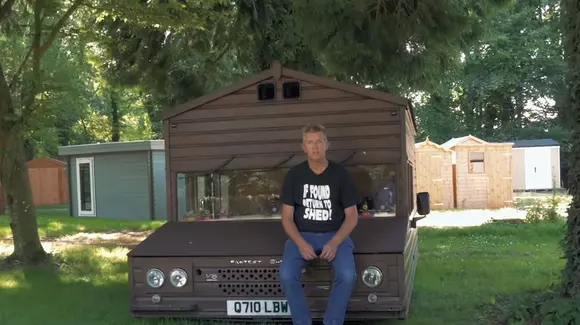 Cea mai rapidă baracă din lume poate atinge 181 km/h, deși pare imposibil