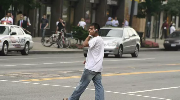 Poți fi condamnat pentru lovirea unui pieton, chiar dacă el traversează neregulamentar