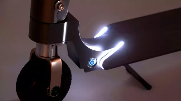 Hyundai a prezentat o trotinetă electrică pliabilă