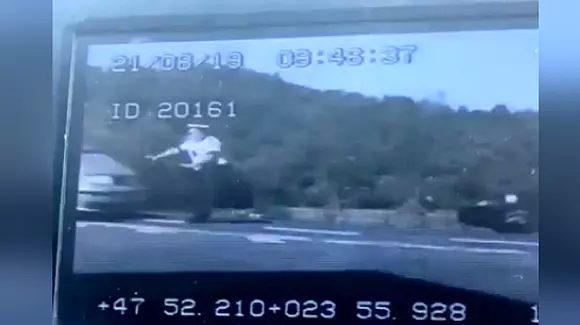 Polițist de la Rutieră, accidentat de un șofer băut care i-a ignorat semnalul de oprire