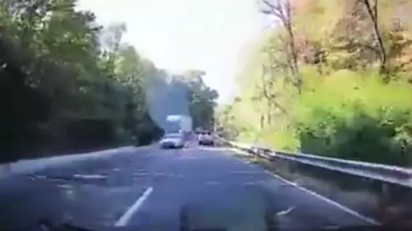 Manevra unui şofer din Constanţa putea să conducă la un accident teribil (Video)