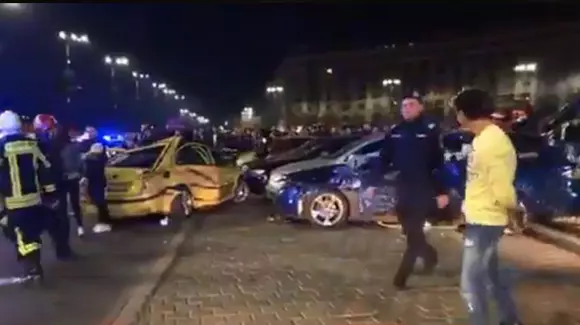 Accident cu 7 mașini în Piața Constituției din București