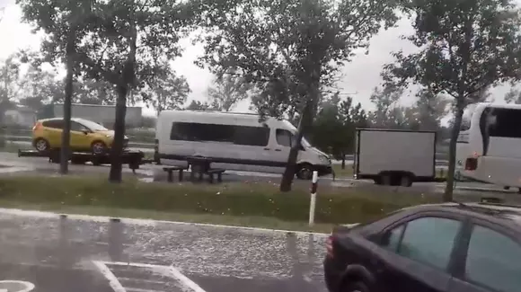 Culmea tractării auto: un şofer român a demonstrat imposibilul pe drumurile din Ungaria