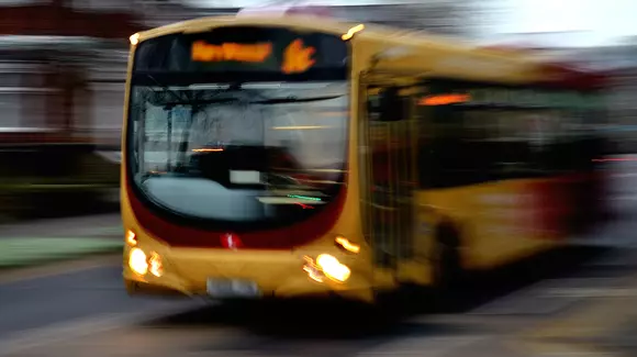 Șofer de autobuz, lăsat fără permis pentru că a evitat un accident: „Ce lege am încălcat?!”