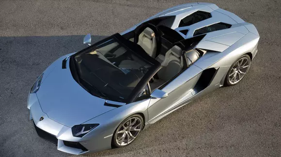 Superoferte: cât a costat cea mai scumpă mașină vândută pe eBay în 2019