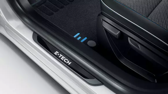 Noi modele hibride de la Renault: Clio E-Tech și Captur E-Tech