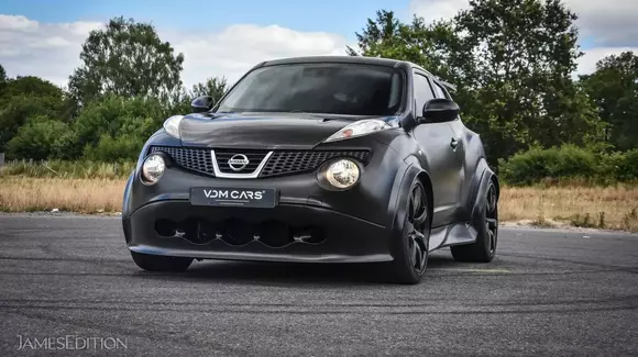Replică de Nissan Juke-R de vânzare, pentru cine are (atâția) bani s-o cumpere