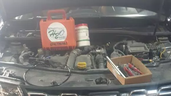 Cu 1 litru de apă un Logan poate circula 10.000 de km! E posibil? ( Video)