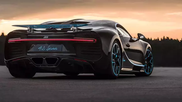 Leasingul la Bugatti Chiron Sport: câte un Porsche 718 pe lună