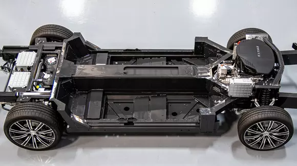 Dubă sau supercar? În viitor vor utiliza aceeași platformă