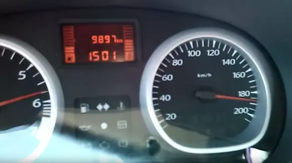 Pe autostrăzile din România se "zboară" prea jos! Prea mulți șoferi circulă cu 200 km/h