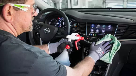 Opel cu servire la domiciliu: marca germană anunță noi servicii în România