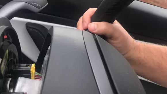 Tesla fără volan: ce a pățit un proprietar cu un Model 3 cumpărat de doar o lună