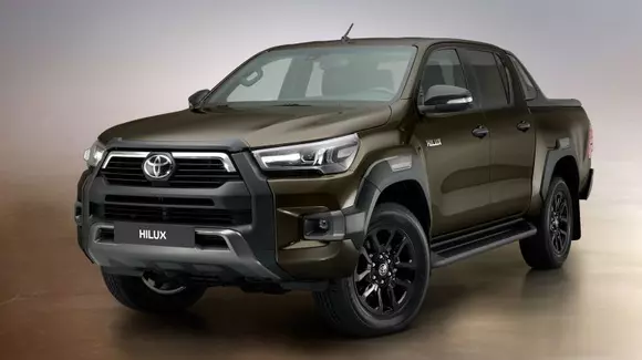 Toyota a prezentat cel de-al doilea facelift al best-sellerului Hilux