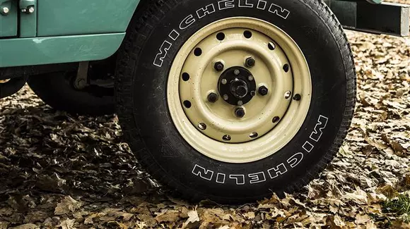 Povestea auto a unui cadou primit de Nicolae Ceauşescu din partea Reginei Marii Britanii