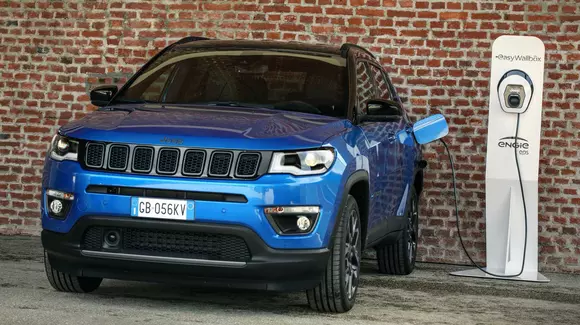 Jeep Renegade și Compact primesc versiune plug-in hybrid 4XE