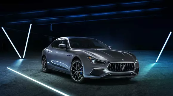 Maserati Ghibli facelift debutează cu un Hybrid de 330 CP
