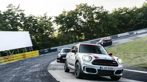 Mini Countryman JCW facelift rămâne cu 306 CP, primește suspensii mai bune