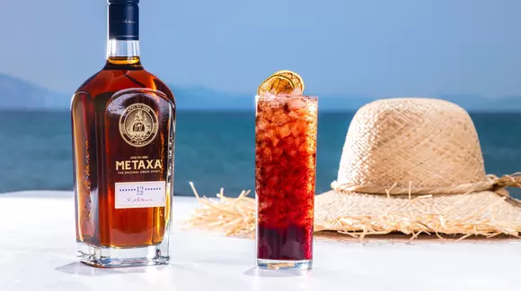 (P) EXPLOREAZĂ VARA CU METAXA