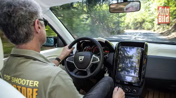 VIDEO: O zi la volanul lui Duster Summer