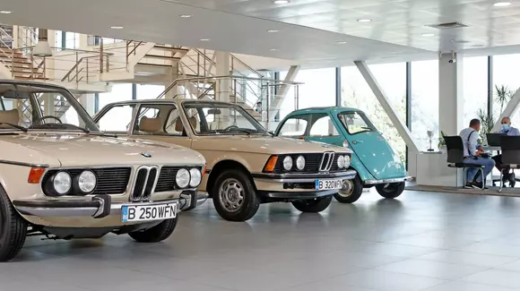 Trei modele BMW cu statut de legendă, expuse la Automobile Bavaria Băneasa
