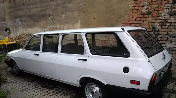 Raritate - un exemplar Dacia Maxibreak  a fost scos la vânzare