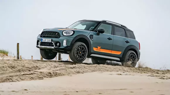 Mini Countryman devine și mai aventuros cu pachetul X-raid