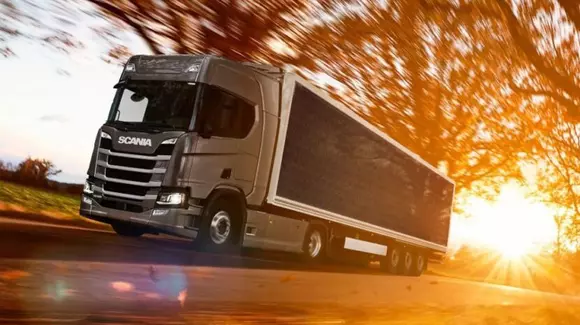 Au început primele teste cu remorci dotate cu panouri solare