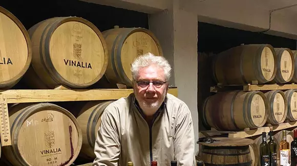 Binecuvântat de Vinalia (P)