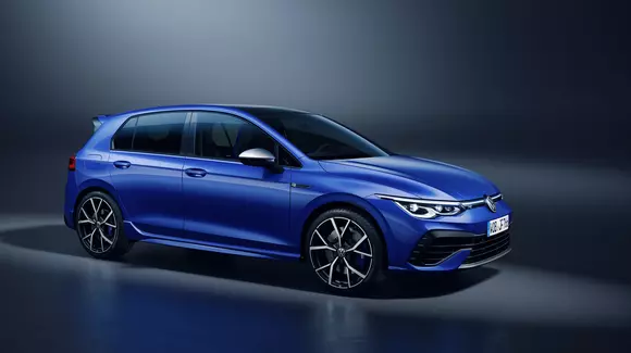 Noul VW Golf R, cel mai puternic din istorie. Iată cu ce performanțe se laudă!