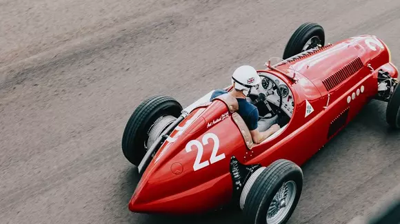 Cât costă să-ți transformi Mazda Miata într-o Alfa Romeo din 1930