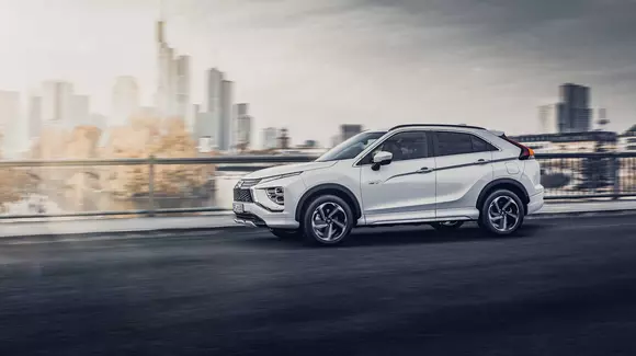 Mitsubishi Eclipse Cross facelift se transformă în PHEV. Iată cele mai importante cifre