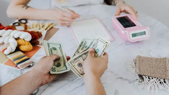 (P) 5 sfaturi utile pentru cei interesați de gestionarea cât mai bună a finanțelor personale