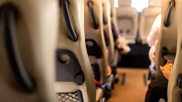 (P) Organizarea transportului pentru copii cu microbuze și autocare închiriate