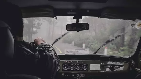 (P) Cum să-ți pregătești mașina pentru drum - sfaturi și recomandări