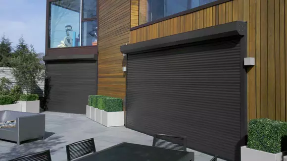 (P) Ce tip de ușă ai nevoie pentru garajul tău?