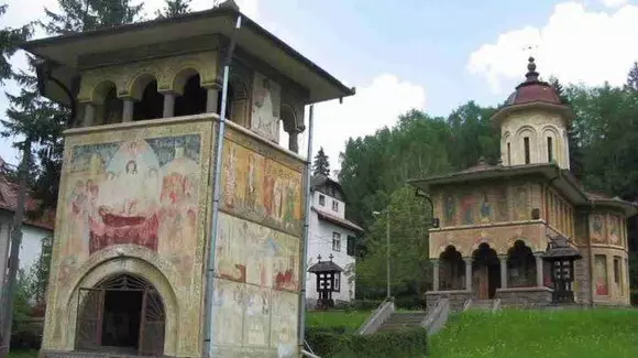 (P) Iarna asta, rezervă cazare la Băile Tușnad!