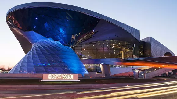 Parcă anticipând niște scumpiri, BMW tot cumpără. Azi a fost consemnată integrarea mărcii Alpina în portofoliul bavarezilor.