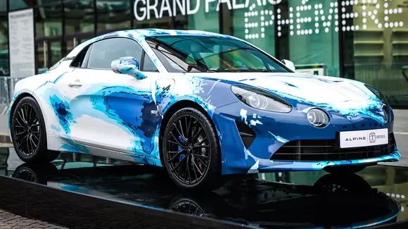 Nu numai bavarezii pun artă pe mașini, ci și francezii. Alpine A110 Sastruga by Obvious o demonstrează cristalin