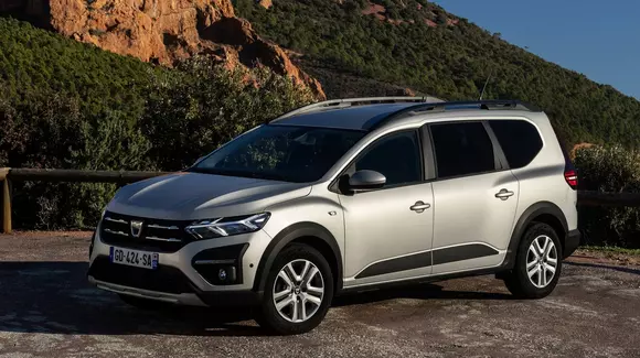 Rezultat oficial EuroNCAP de „o stea” din cinci posibile Daciei Jogger, deși Dacia Jogger nu a fost testată