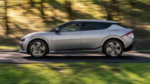 Pe scurt, până unde poate să ajungă o mașină electrică pe autostradă? Exemplu: Kia EV6 Long Range RWD.