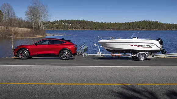 Întotdeauna e loc de mai bine. Notăm aici câteva perfecționări bine plasate pentru Ford Mustang Mach-E.