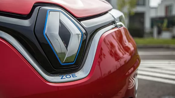 Grupul Renault cedează acțiunile filialei din Rusia